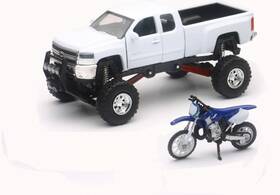 Ss-54416 Eazymove New Ray Toys 1 43 Scale White Chevy Silverado 4x4 With Yamaha Dirt Bike