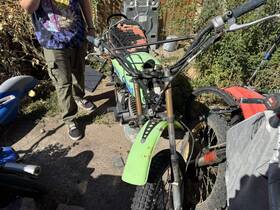 77689015 Enduro Kawasakie 175