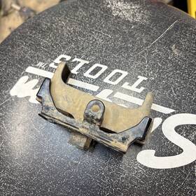 50128-hp1-600 Honda 2008 Trx450er Cdi Mount Bracket And Rubber