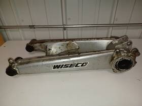 52000-964-000 Honda 1983 Atc250r Atc 250 R 3 Wheeler Rear Axle Swingarm Swing Arm 52000-964-00