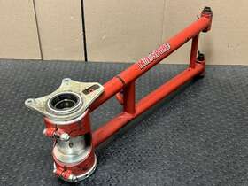 52200-hp1-000 Honda 04-14 Trx450r Oem Extended Swingarm Carrier 3 Fast Ship