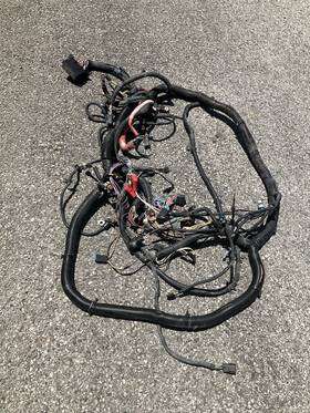 John Deere Am148384 825 S4 Gator Chassis Wire Harness See Description