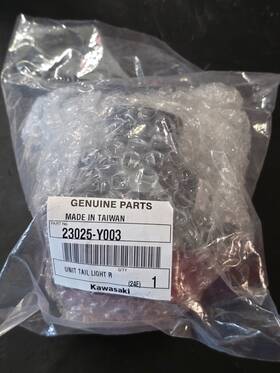 23025-y003 Kawasaki Oem Lamp-tail Rh New Sealed Pkg