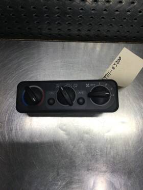 K7711-63200 Kubota Rtv 1100cwx Air Conditioner Controls T403
