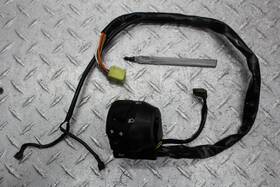 37400-16g61 Suzuki 7810640 2004 Sv1000s Left Handle Handlebar Control Switch