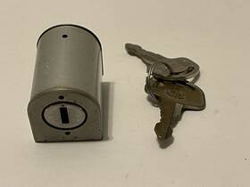 7km602 Suzuki Vintage Motorcycle Fork Lock Part #7km602 Unknown Model With Keys