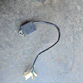 F8t08672 Suzuki Used Oem 87 88 Lt300e Cdi Ignitor Box