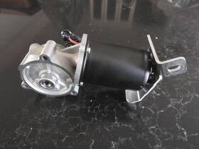 36410-0c010 Toyota Tundra Transfer Case Shift Accuator. New Oem 36410-0c010 Toyota Tundra Transfer Case Shift Accuator. New Oem