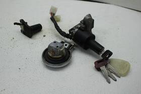 10l-82508-50-00 Yamaha 1982 Virago 920 Xv920 Ignition Switch Lock Set Gas Cap Seat Helmet #505