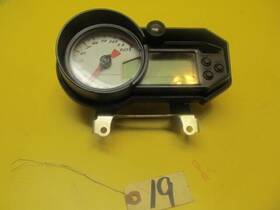 2hc-83500-01-00 Yamaha Yxz 1000 Eps Se 16 Speedometer Gauge Cluster 1000r 2651 Miles