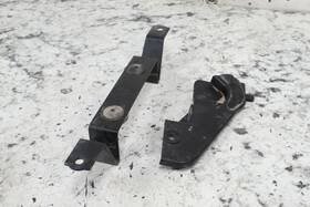 5te-h2128-01-00 Yamaha 2005 Bruin 350 4x4 Battery Strap Hold Down