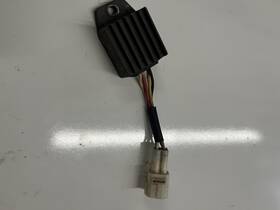 Sh723aa Yamaha Raptor 50 01-04 Oem Used Voltage Regulator Rectifier Yfm-50